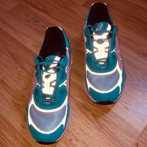 NWOT Sold Out ASICS Awake NY x Gel NYC Teal Pink Mens Unisex Sneakers 9 / 10.5 - Picture 4 of 13